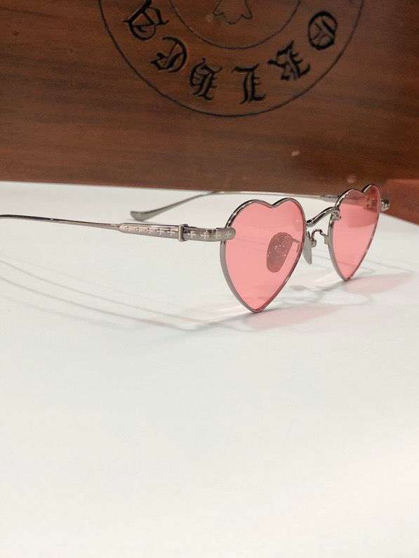 Picture of Chrome Hearts Sunglasses _SKUfw46735572fw